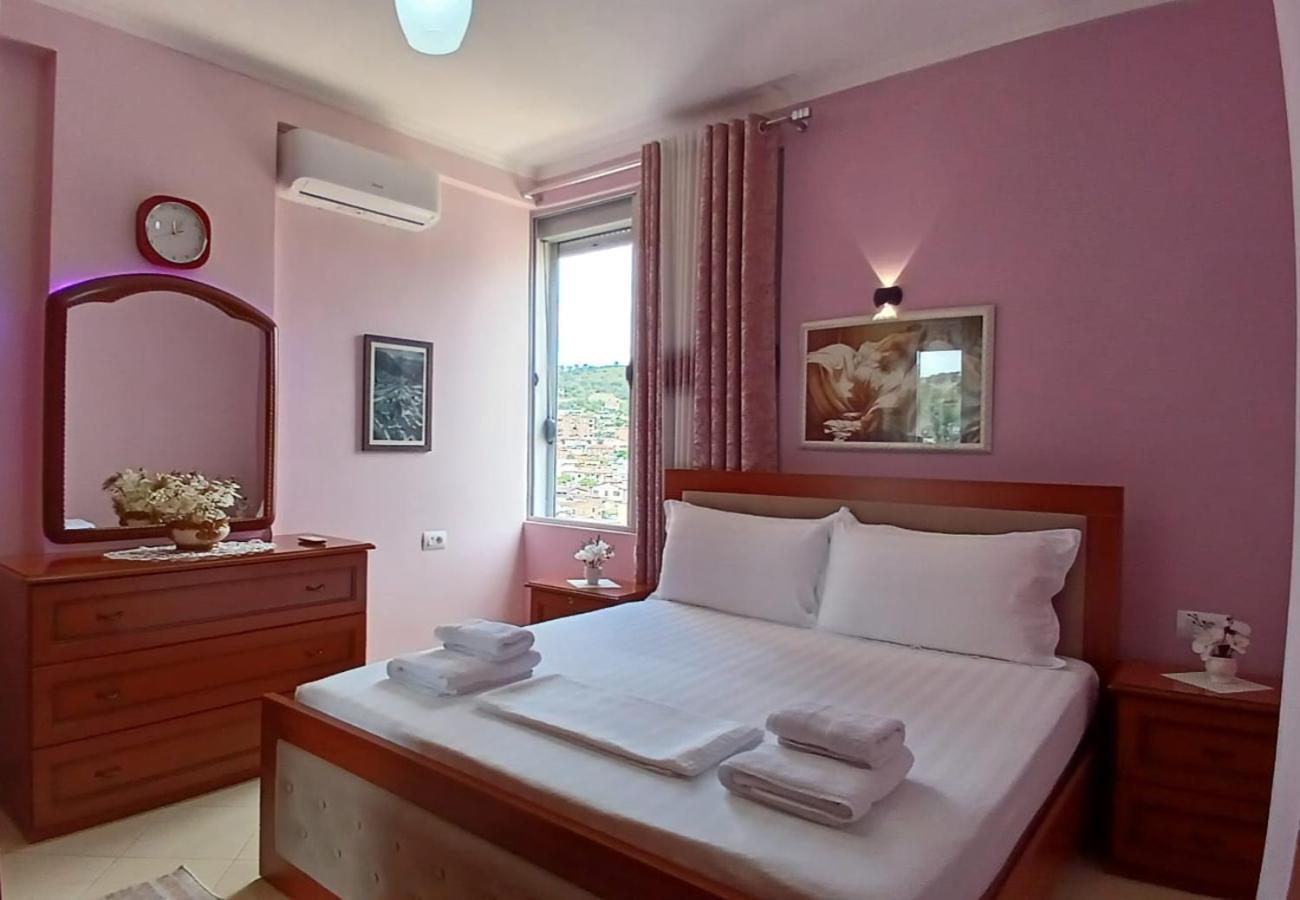 Muska Comfy Apartment Berat Bagian luar foto